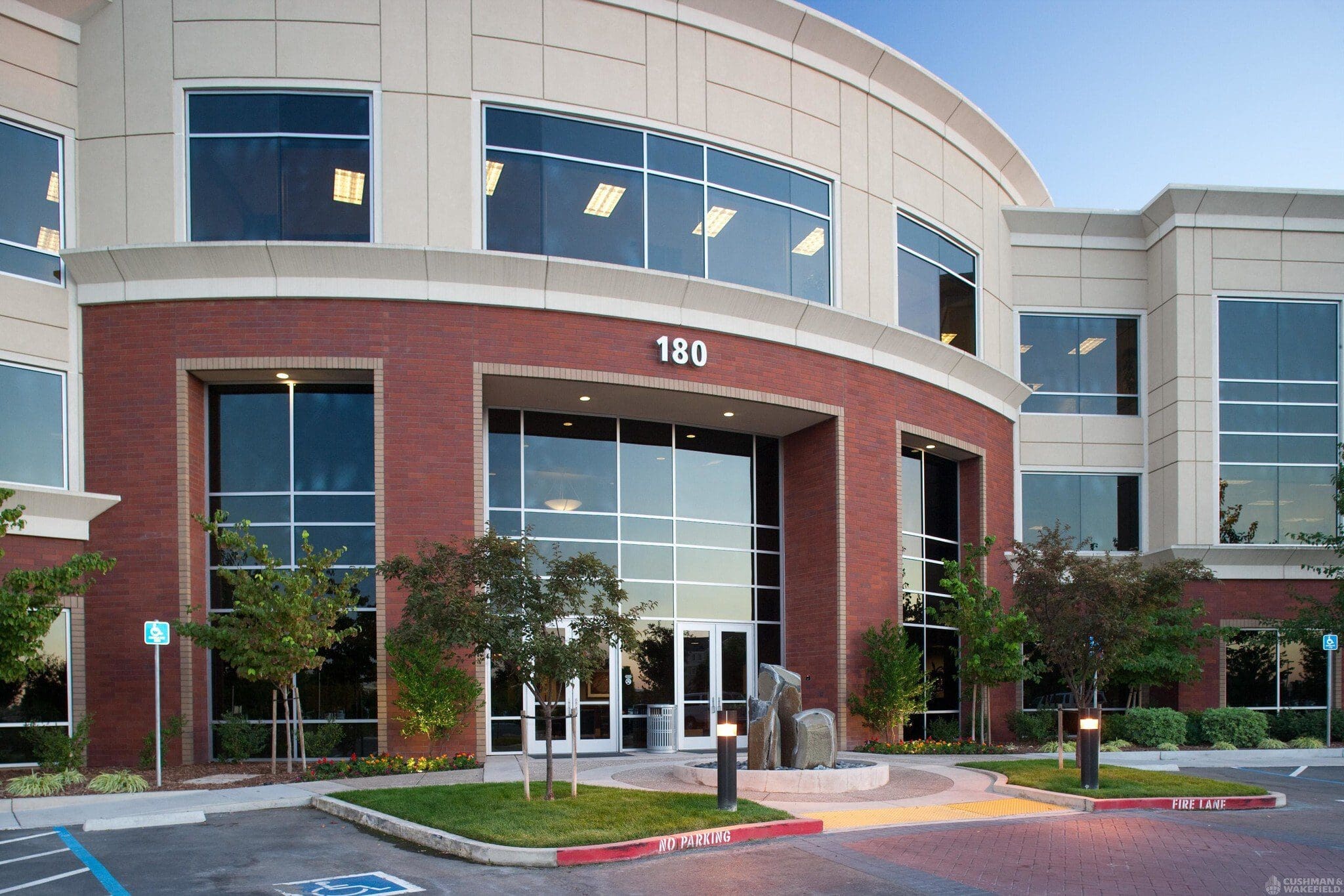 Sacramento Real Estate, Estate Planning, & Business Law Attorney – Transactions & Litigation
